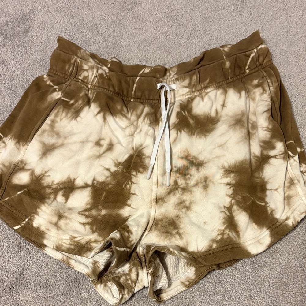 lululemon athletica Brown Tie-Dye Athletic Shorts size 12